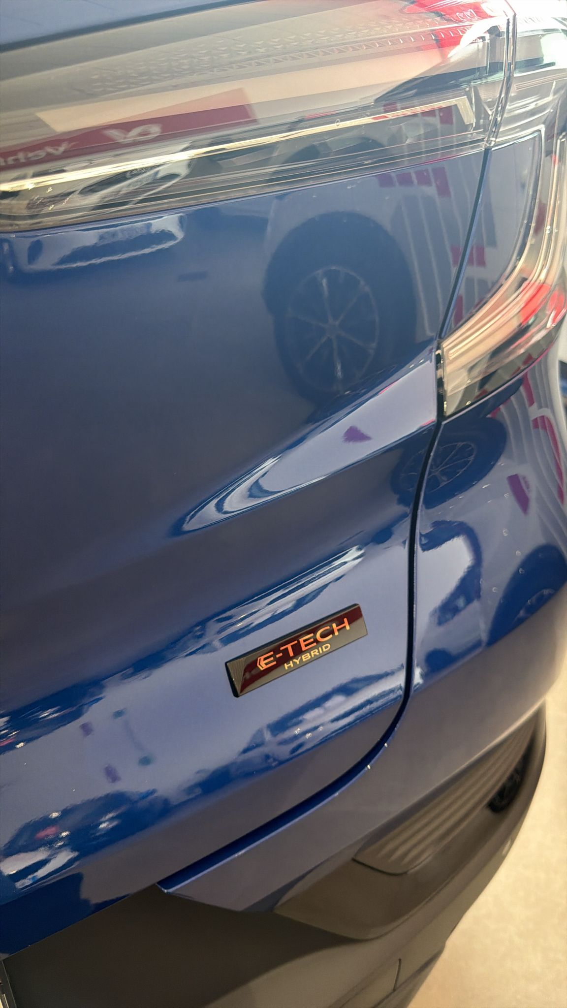 Renault Captur Techno E-tech Híbrido miniatura 9